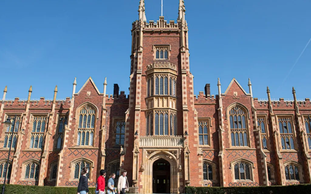 Queen's University Belfast Physical Science & Math Master by Research Programs 